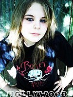 LAURAUNDEAD