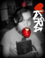DicloniixQueenx3